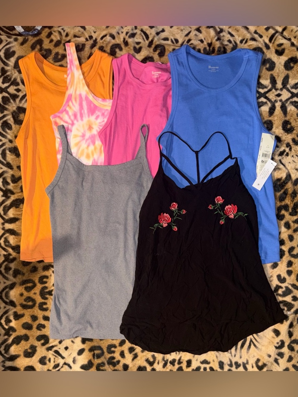 Colorful Bundle Of Women’s Sleeveless Tanks & Camis From No Boundaries